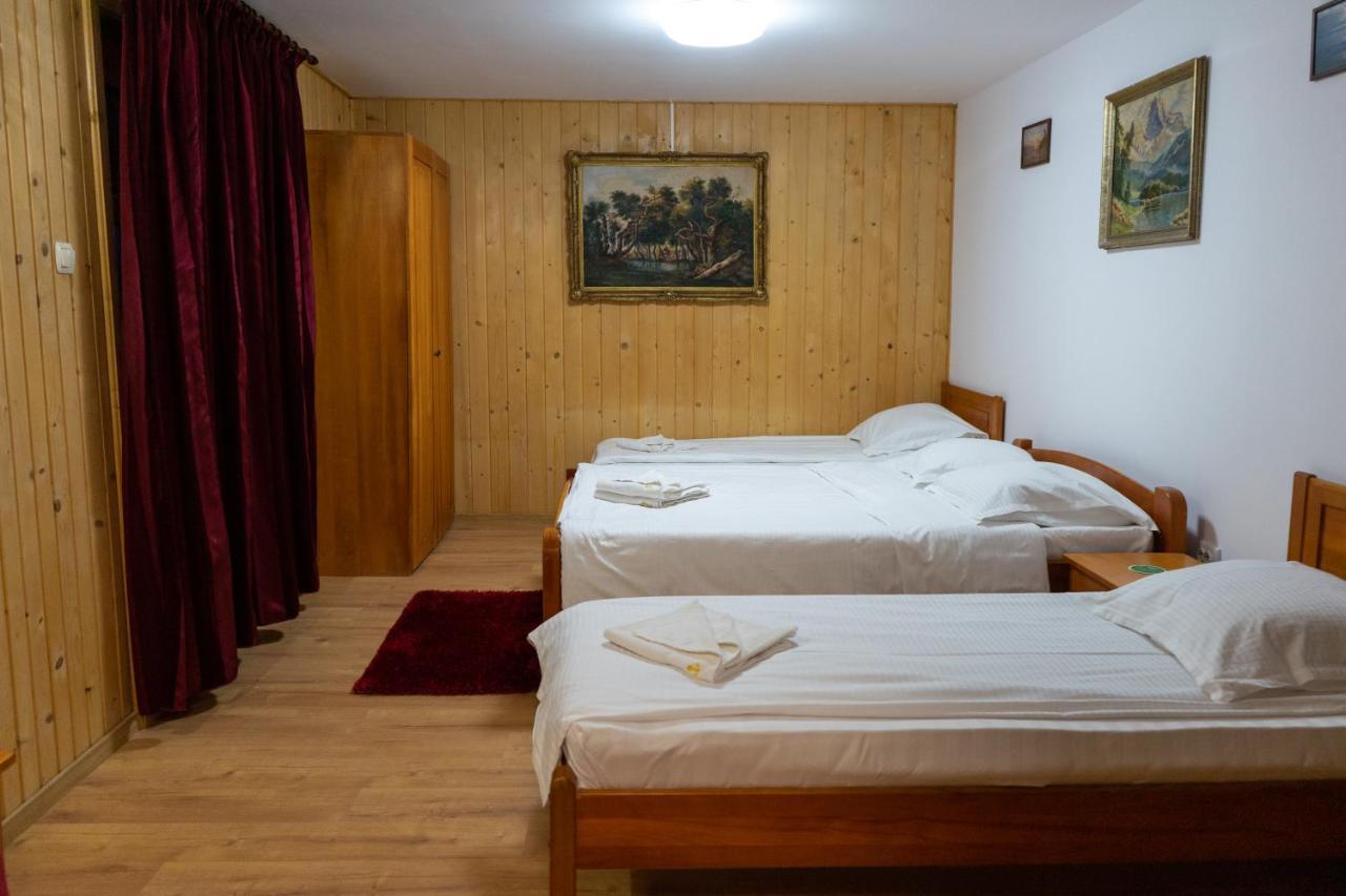 Отель Casa Karol Вама-Веке Экстерьер фото